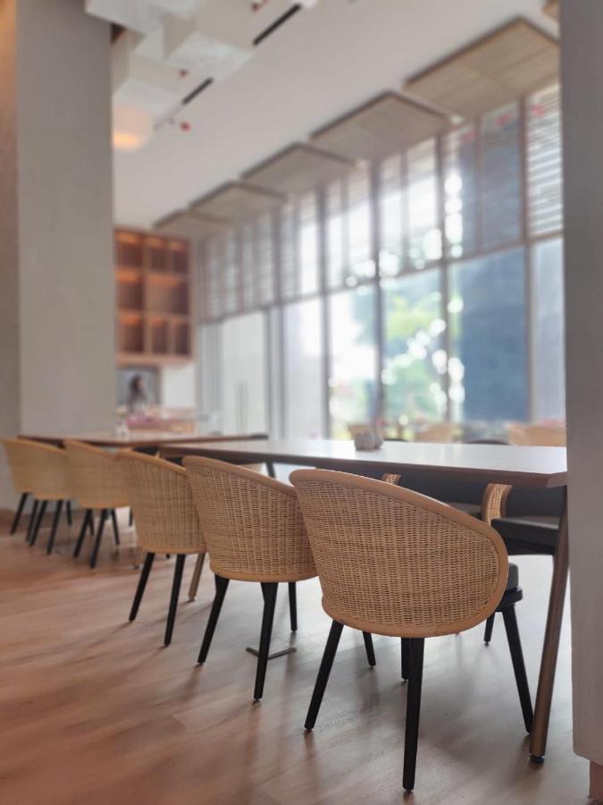 Aparthotel Ra Simatupang 5*